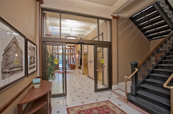 Staybridge Suites Baltimore - Inner Harbor image 17